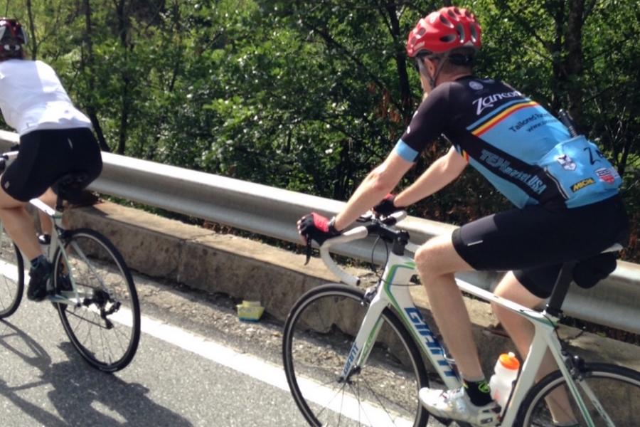 Jorn & Claudia from NY climbing Lucca mountains